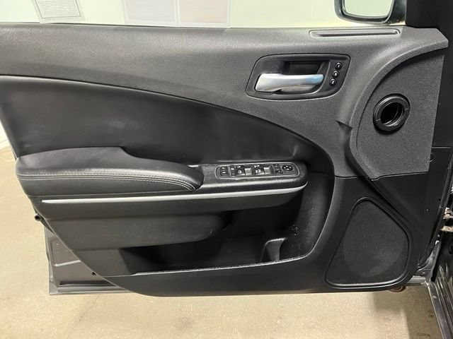Used 2021 Dodge Charger SXT w/ Leather Interior Group RWD image 40