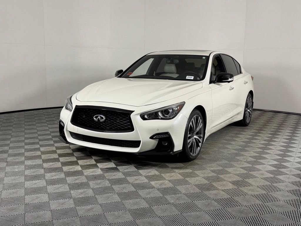 Used 2023 INFINITI Q50 Sensory image 2