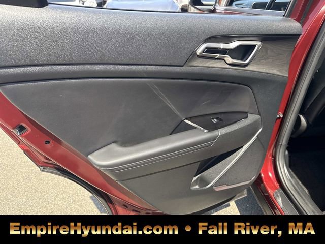 Used 2023 Kia Sportage X-Line image 16