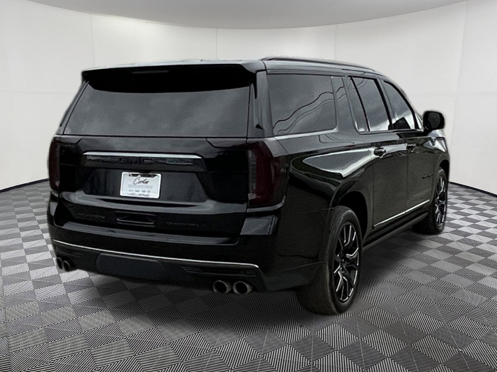 Used 2023 GMC Yukon XL Denali Ultimate w/ LPO, Floor Liner Package image 6