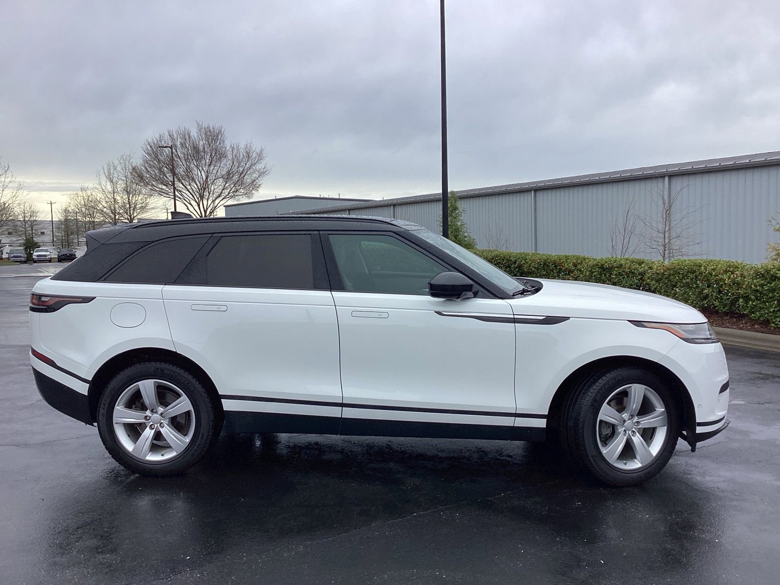 Used 2019 Land Rover Range Rover Velar S image 7