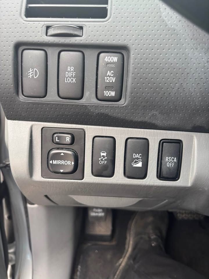 Used 2013 Toyota Tacoma 4x4 Double Cab w/ TRD Off-Road Pkg image 19