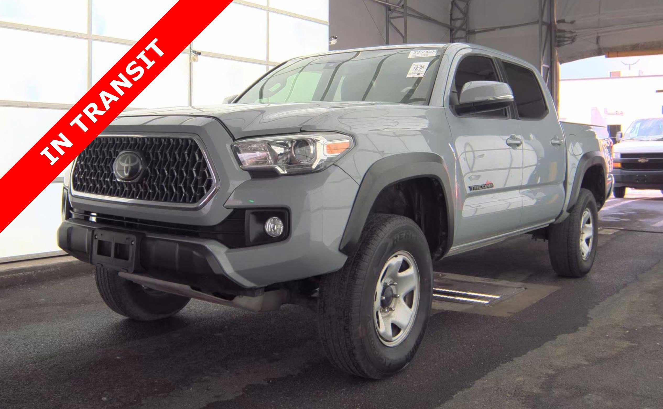 Used 2019 Toyota Tacoma TRD Off-Road w/ Technology Package AWD/4WD image 1