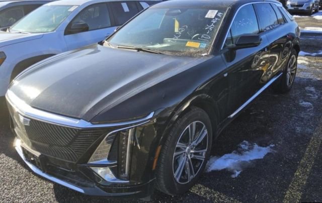 Used 2024 Cadillac Lyriq Luxury w/ LPO, Floor Liner Package image 3