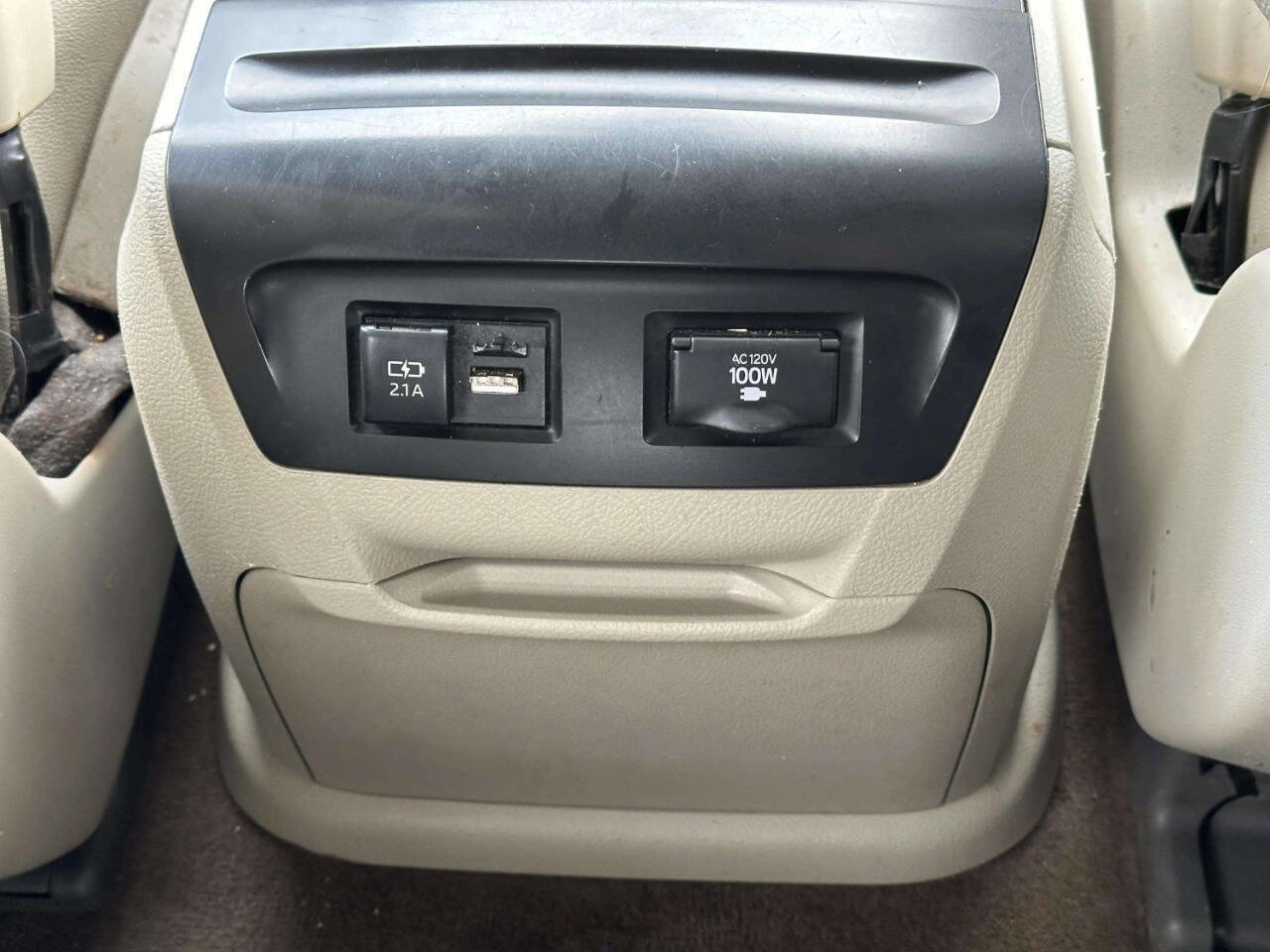 Used 2018 Toyota Sienna XLE w/ XLE Navigation Package FWD image 16