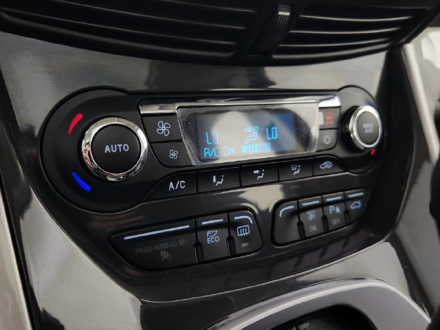 Used 2016 Ford C-MAX SEL w/ Equipment Group 303A FWD image 29