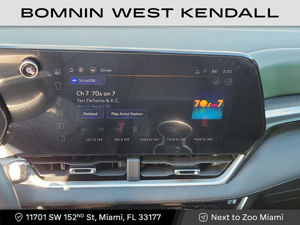 Used 2025 Chevrolet Equinox LT w/ Safety and Technology Package image 16