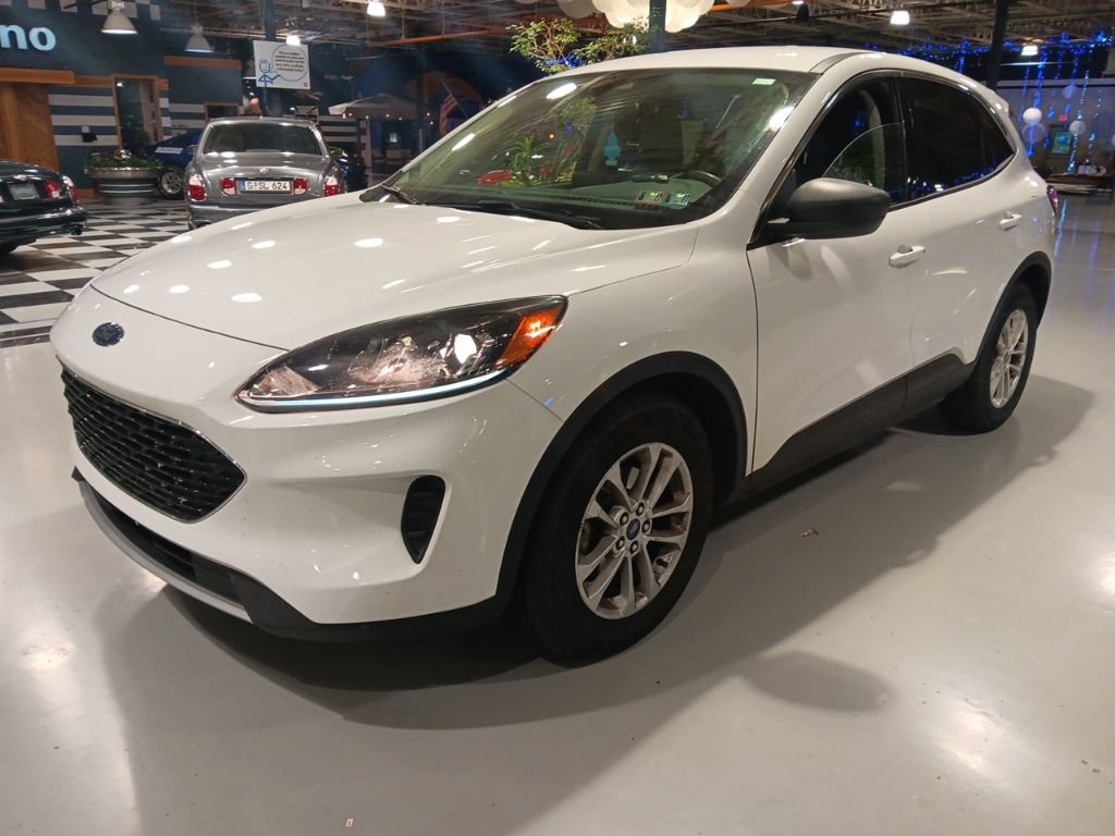 Used 2022 Ford Escape SE w/ Convenience Package FWD image 1