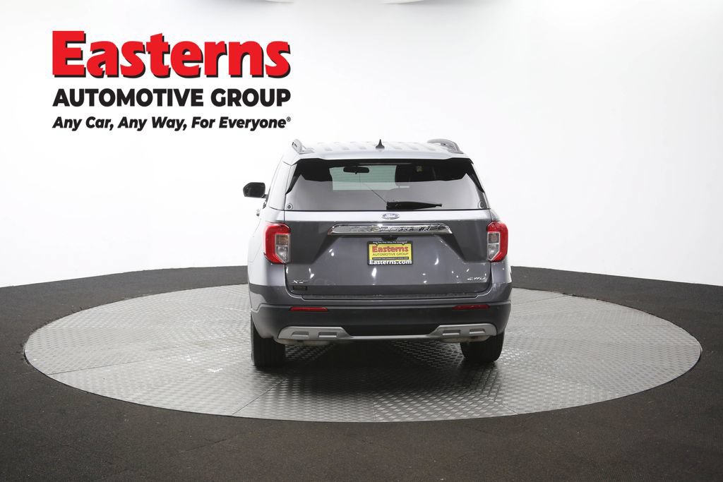 Used 2023 Ford Explorer XLT w/ Equipment Group 202A AWD/4WD image 36