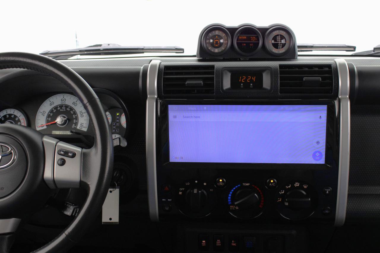 Used 2014 Toyota FJ Cruiser 4WD w/ Upgrade Package image 48