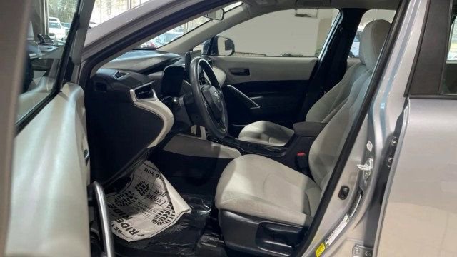 Used 2022 Toyota Corolla Cross L AWD/4WD image 10