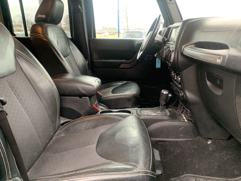 Used 2016 Jeep Wrangler Unlimited Sport image 11