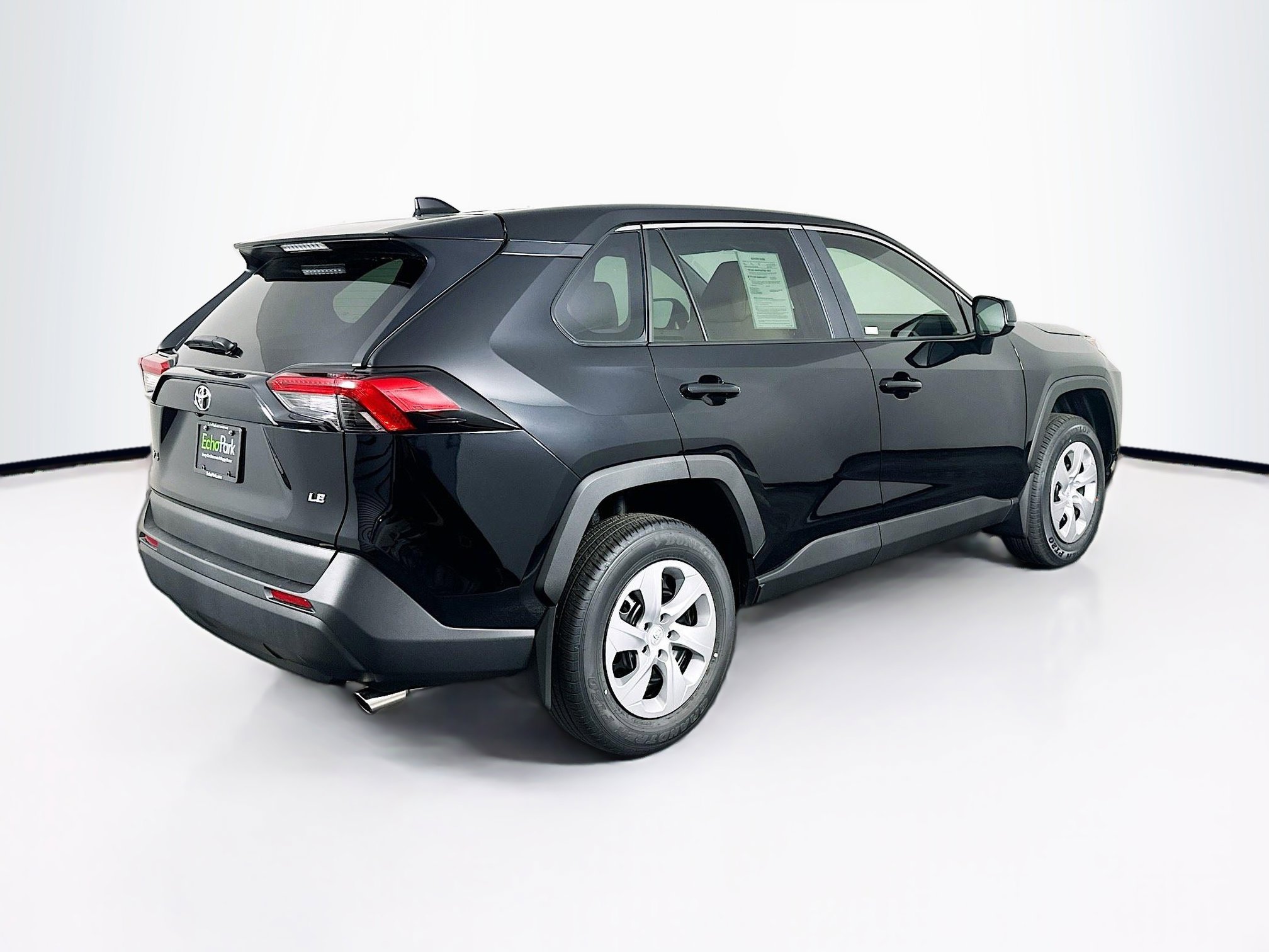 Used 2025 Toyota RAV4 LE image 9