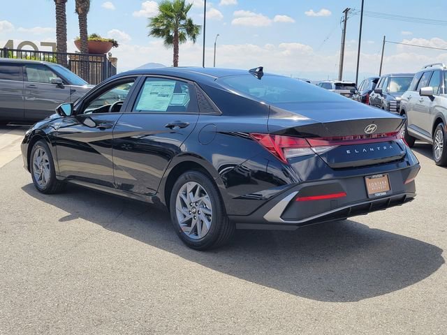 New 2026 Hyundai Elantra Blue image 3
