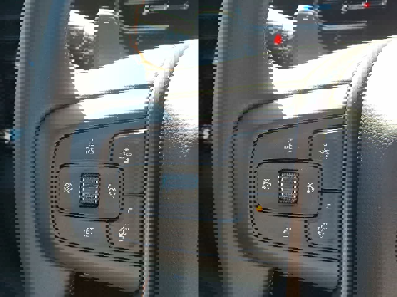 Used 2025 GMC Sierra 1500 AT4 w/ Technology Package image 23