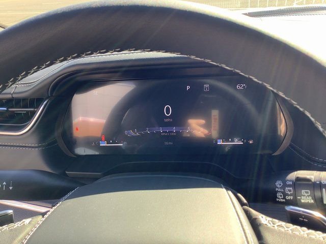 New 2025 Jeep Grand Cherokee Overland w/ Luxury Tech Group IV image 14