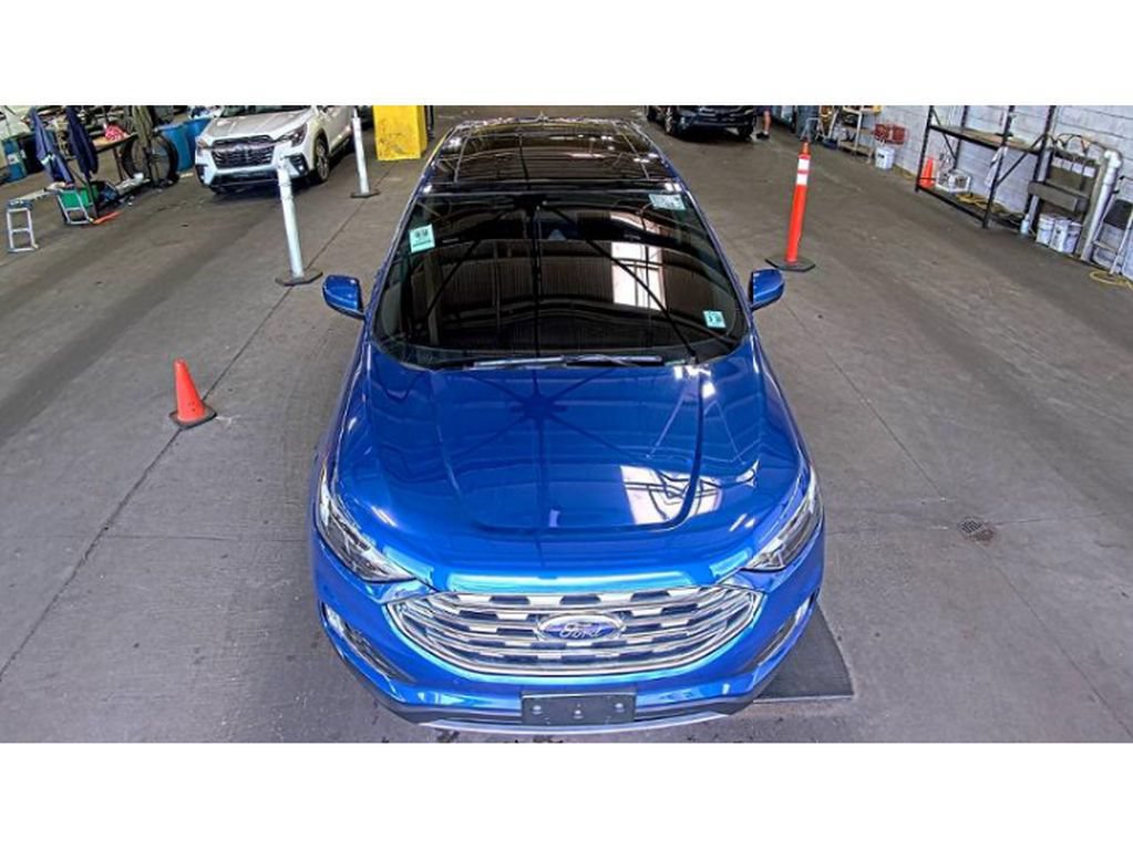 Used 2022 Ford Edge SEL w/ Convenience Package AWD/4WD image 3