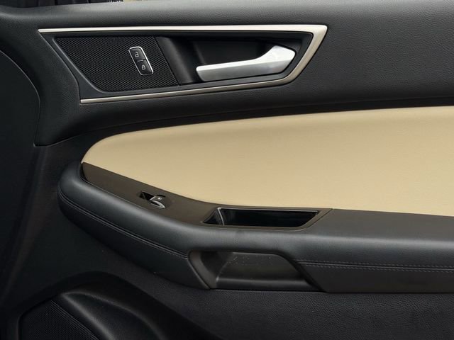 Used 2019 Ford Edge SEL w/ Equipment Group 201A AWD/4WD image 27