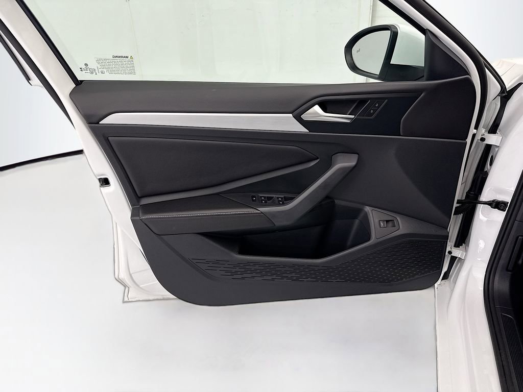 Used 2025 Volkswagen Jetta S image 22
