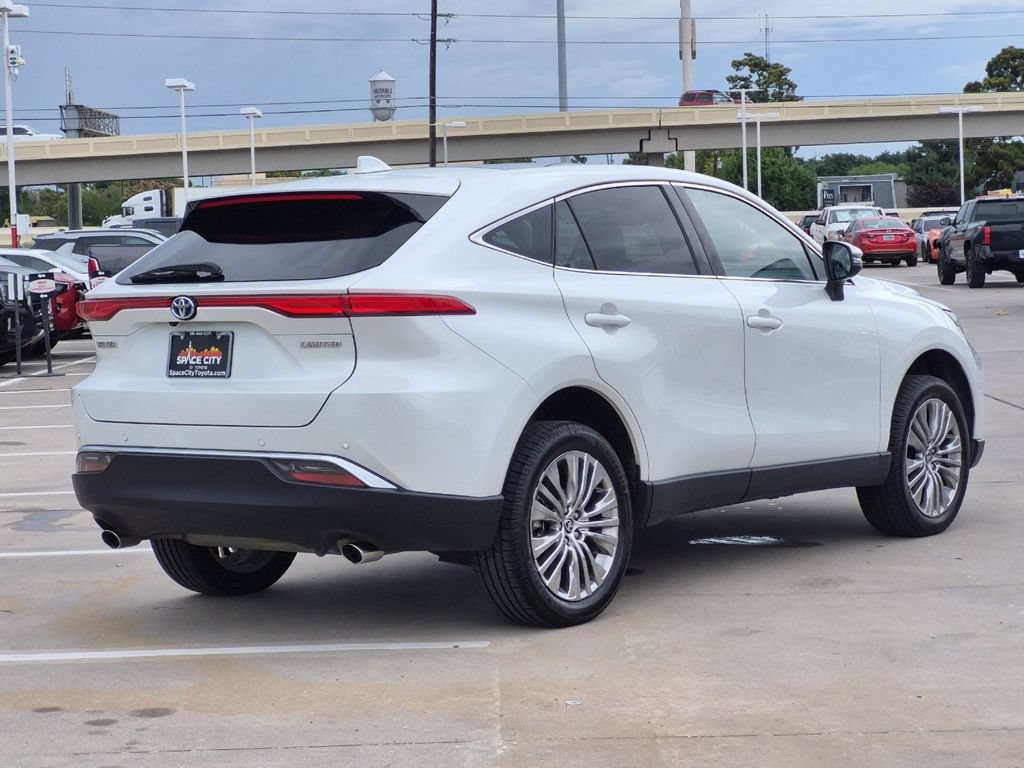 Used 2024 Toyota Venza Limited AWD/4WD image 6