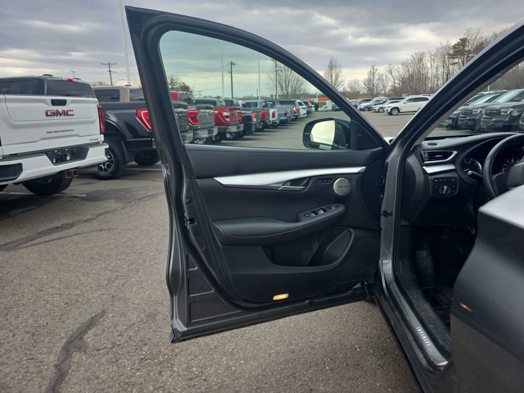 Used 2021 INFINITI QX50 Sensory image 19