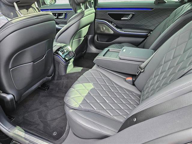 Used 2025 Mercedes-Benz S 580 4MATIC Sedan image 19