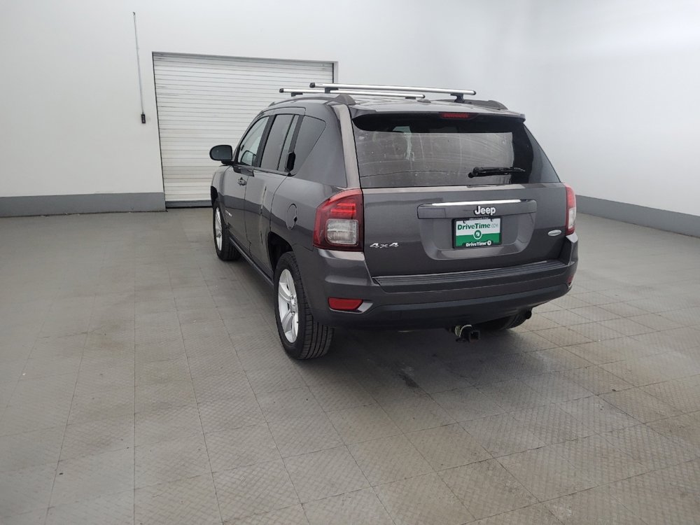 Used 2016 Jeep Compass Latitude AWD/4WD image 5