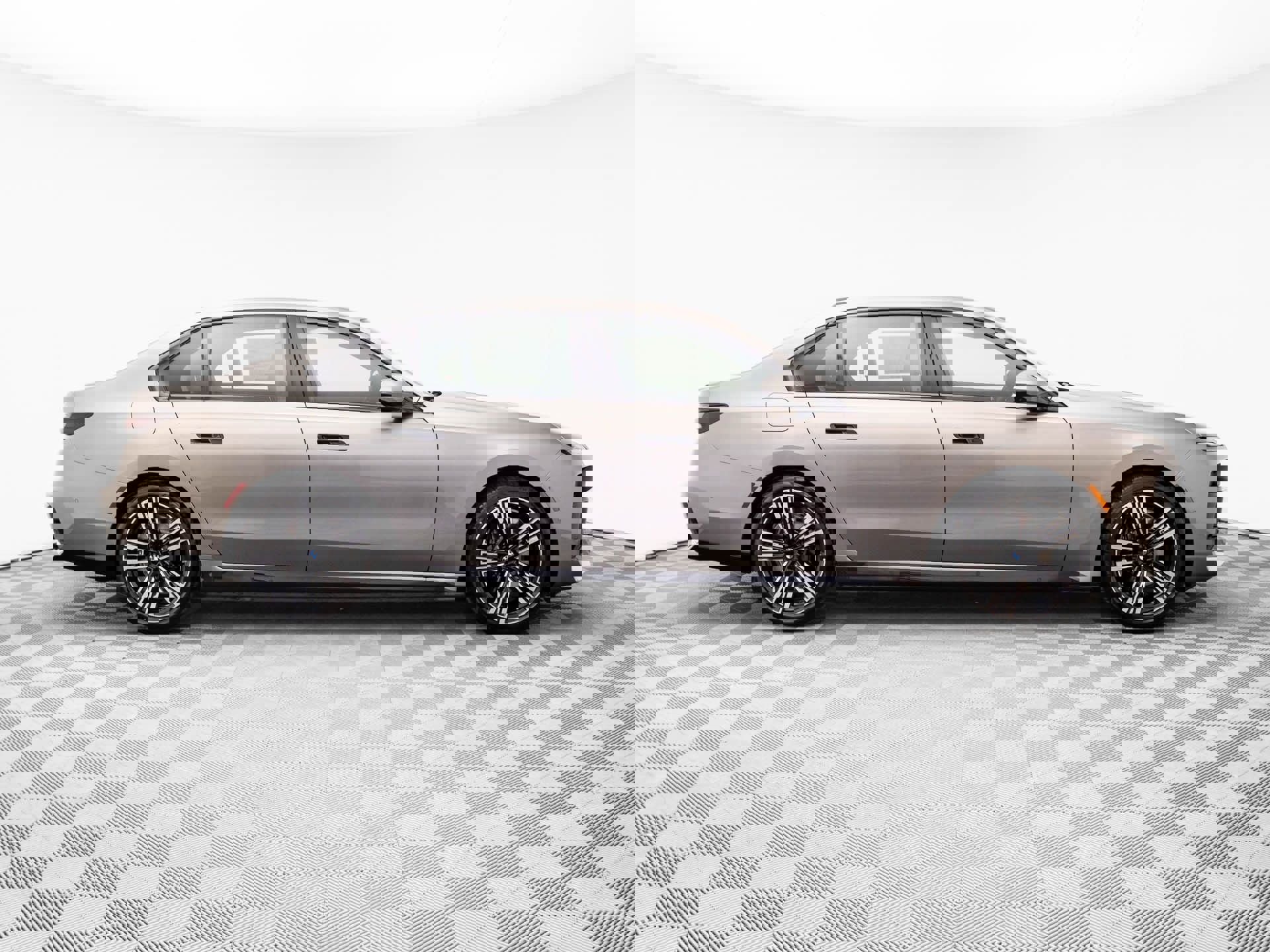 New 2026 BMW 750e xDrive w/ Executive Package image 8