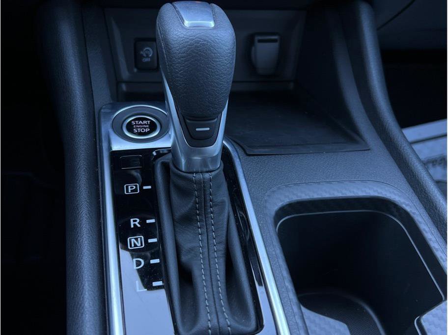 Used 2025 Nissan Sentra SV image 15