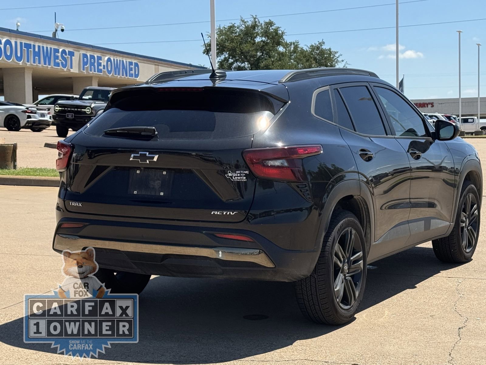 Used 2025 Chevrolet Trax ACTIV w/ Sunroof Package FWD image 4