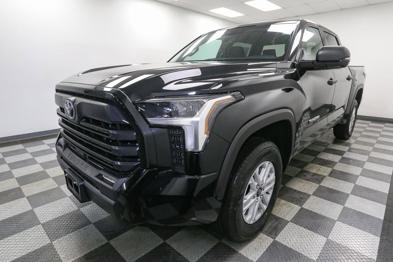 New 2026 Toyota Tundra SR5 image 4