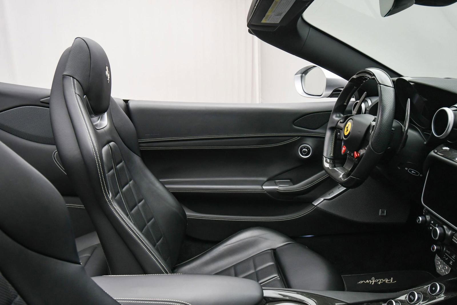 Used 2019 Ferrari Portofino image 56