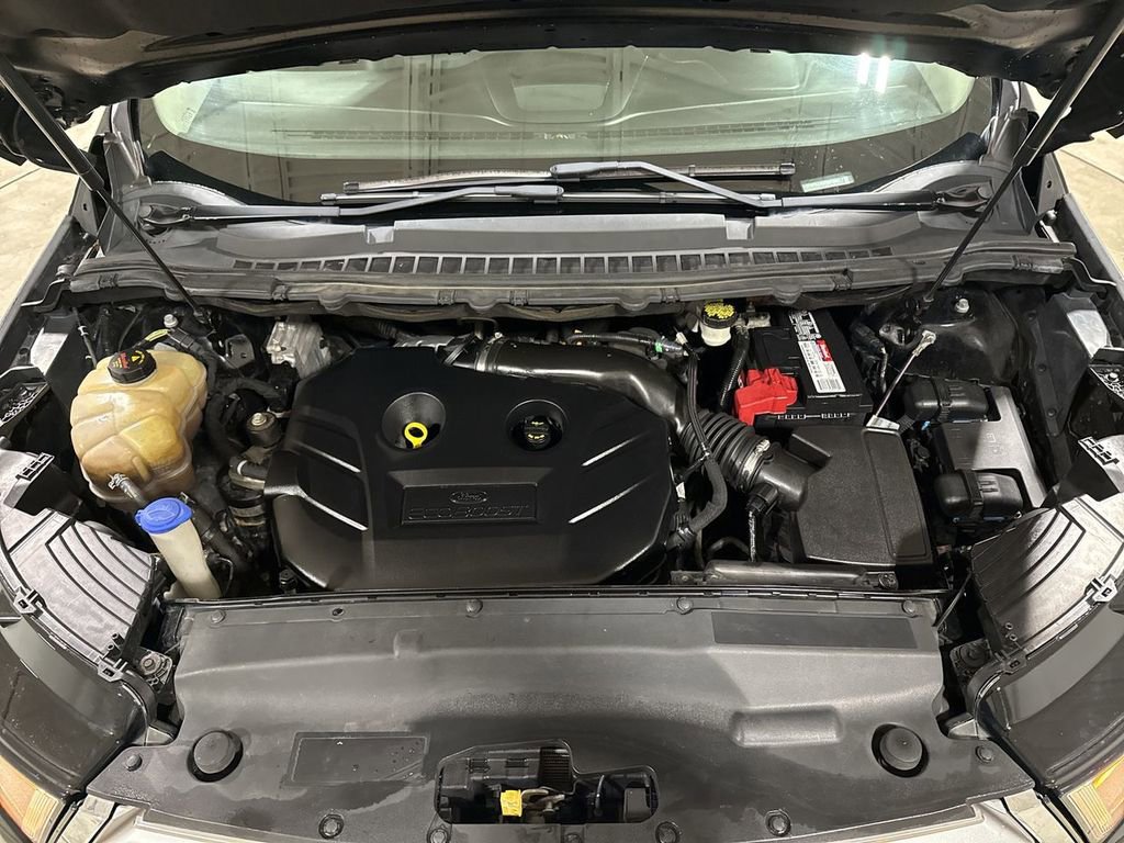 Used 2017 Ford Edge SEL w/ Equipment Group 201A image 24