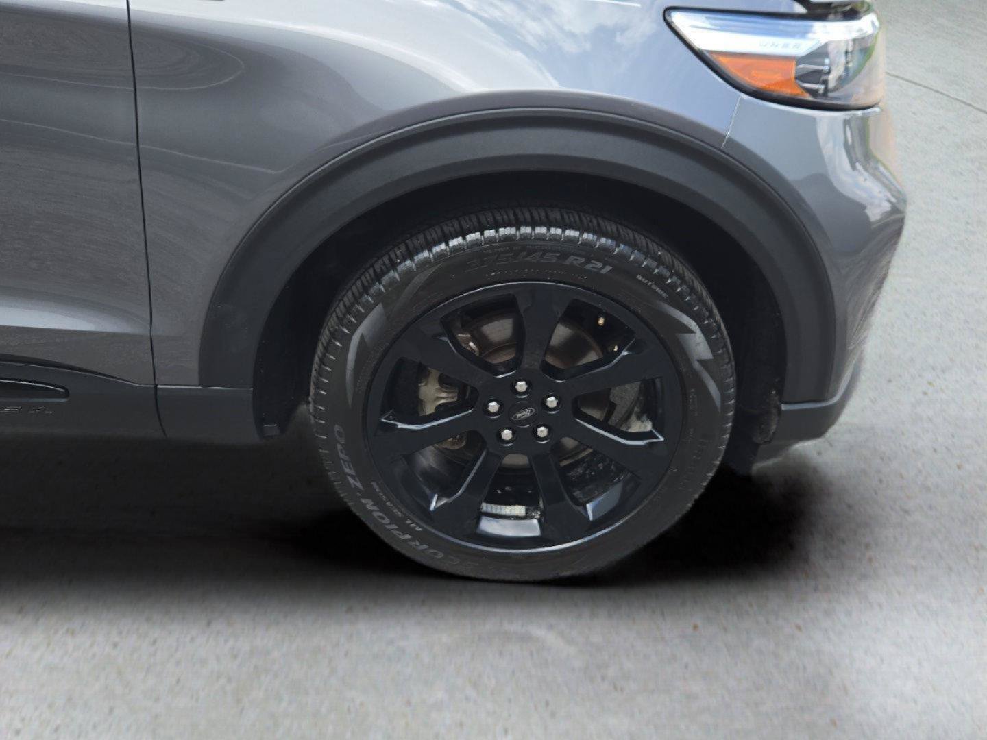Used 2024 Ford Explorer ST-Line w/ Class IV Trailer Tow Package AWD/4WD image 30