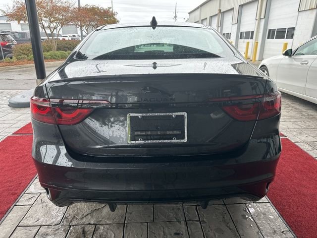Used 2024 Jaguar XF R-Dynamic SE image 5