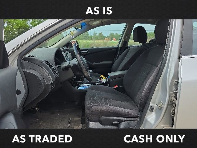 Used 2011 Nissan Altima 3.5 SR FWD image 9