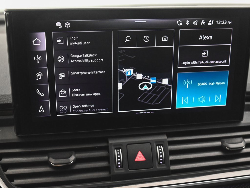 Used 2025 Audi SQ5 Premium Plus w/ Premium Plus Package image 18