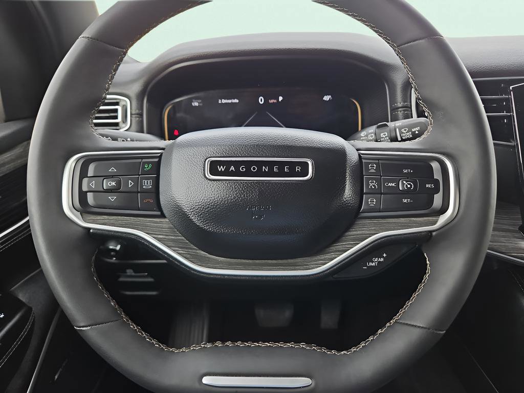 Used 2024 Jeep Wagoneer L Series II image 18