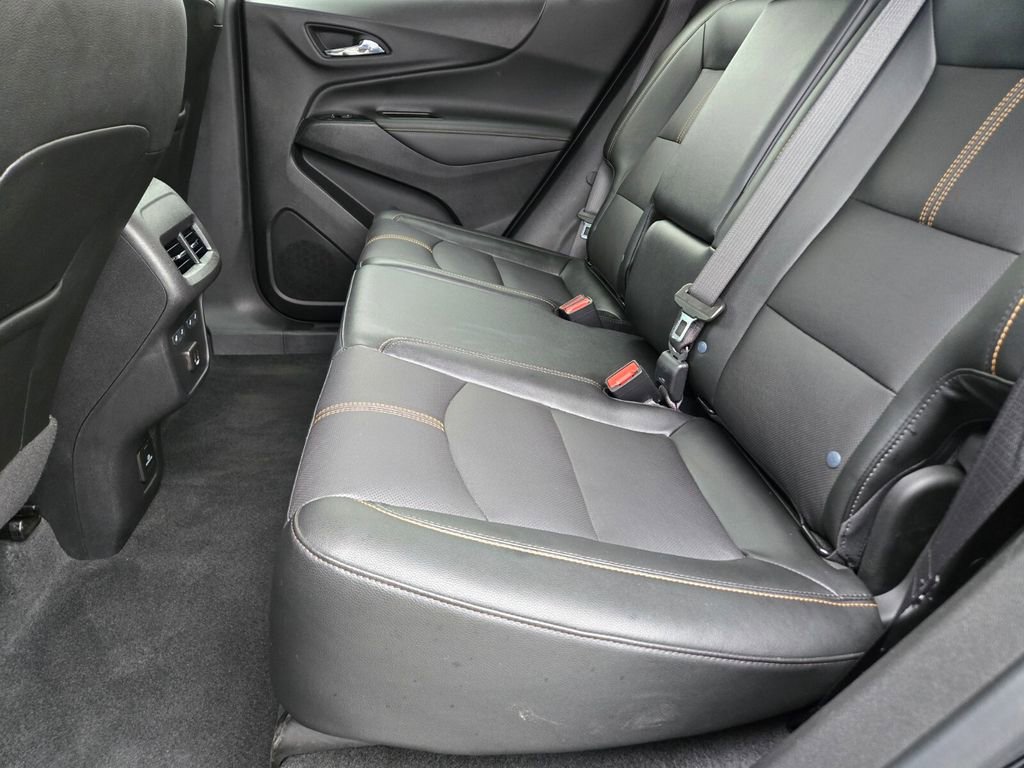 Used 2023 Chevrolet Equinox Premier image 11