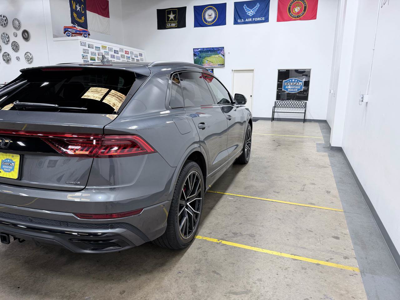 Used 2023 Audi Q8 Prestige AWD/4WD image 23