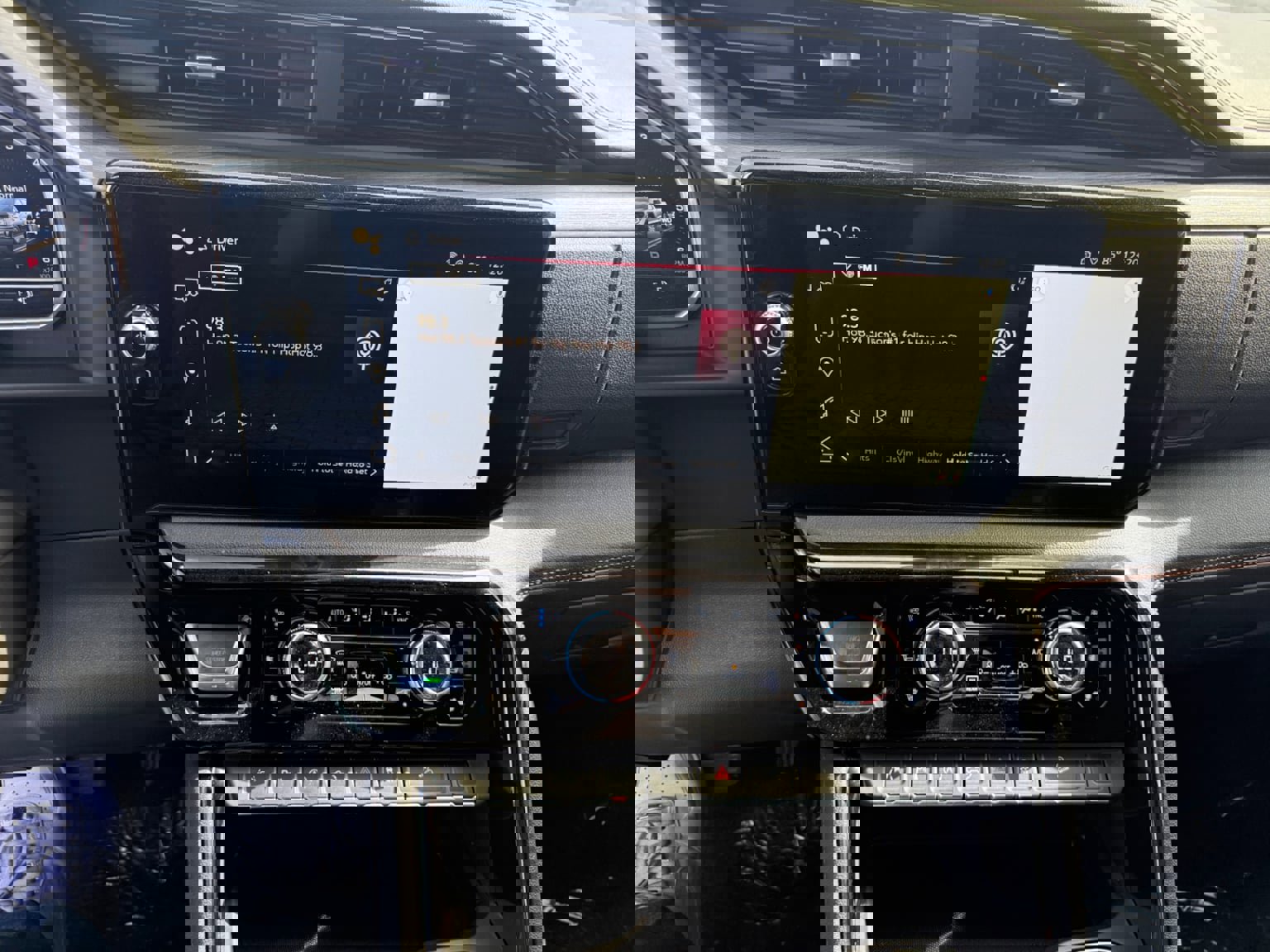 Used 2024 GMC Sierra 1500 AT4 w/ Technology Package image 21