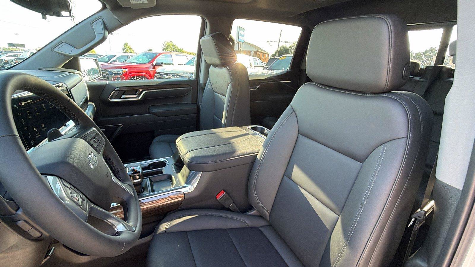 New 2026 Chevrolet Silverado 1500 LT Trail Boss w/ LT Trail Boss Premium Package AWD/4WD image 16