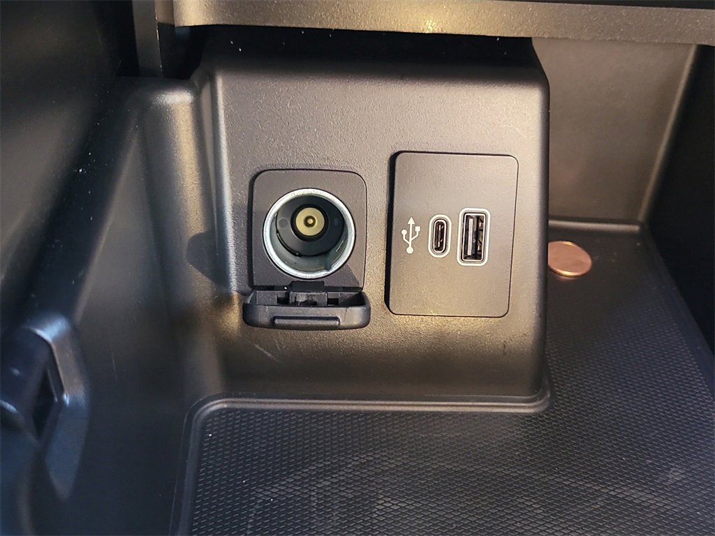 Used 2025 Ford Explorer Active image 26