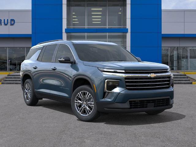 New 2026 Chevrolet Traverse LT w/ Driver Confidence Package AWD/4WD image 7