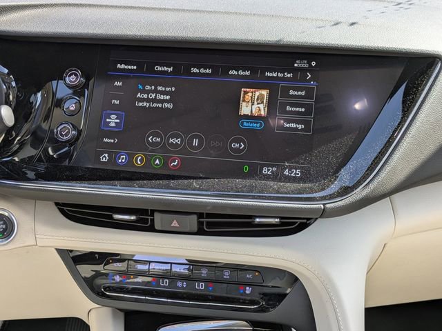 Used 2023 Buick Envision Avenir image 21