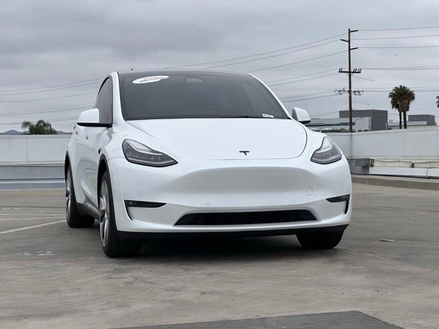 Used 2022 Tesla Model Y Long Range AWD/4WD image 4