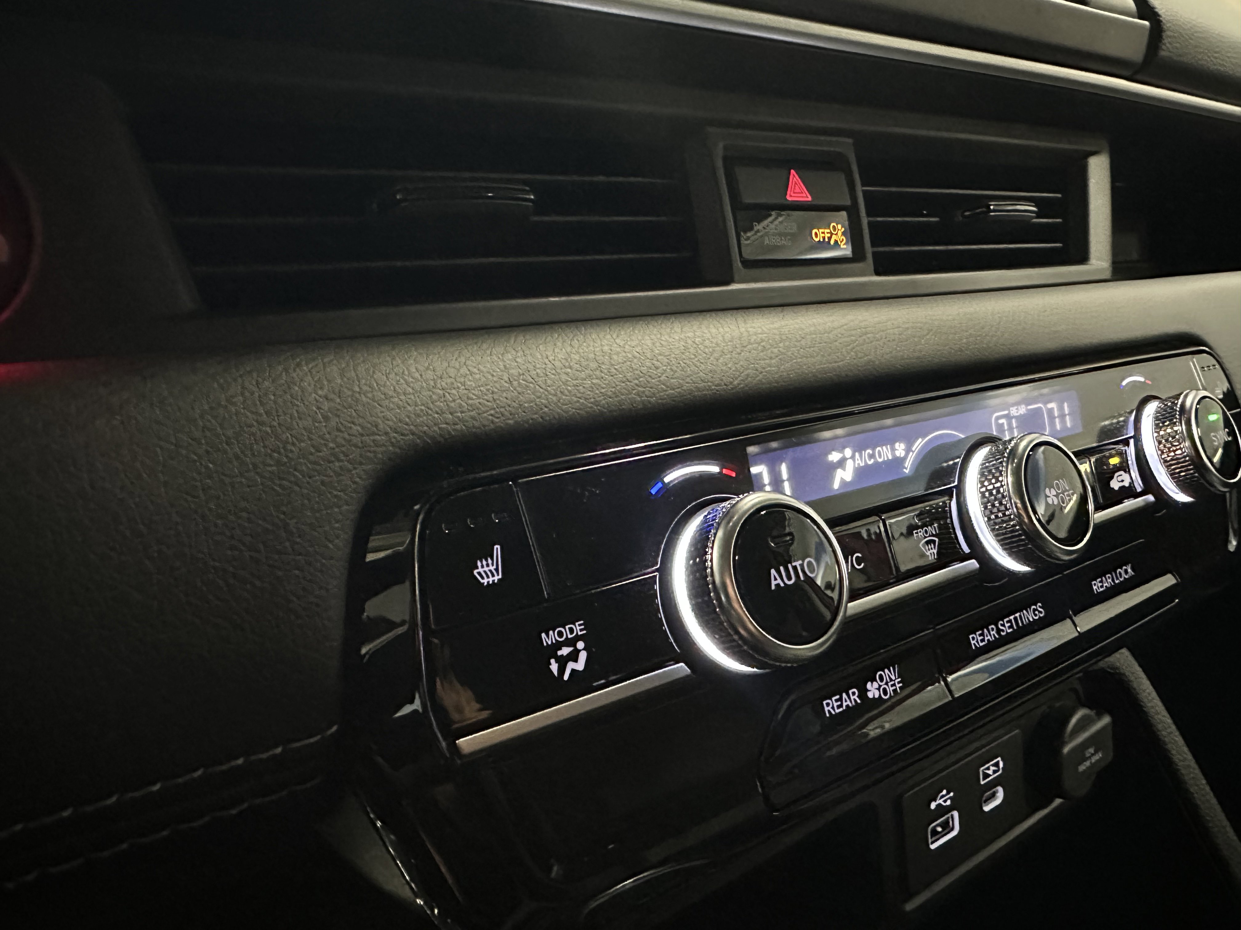 New 2025 Honda Pilot Touring image 16