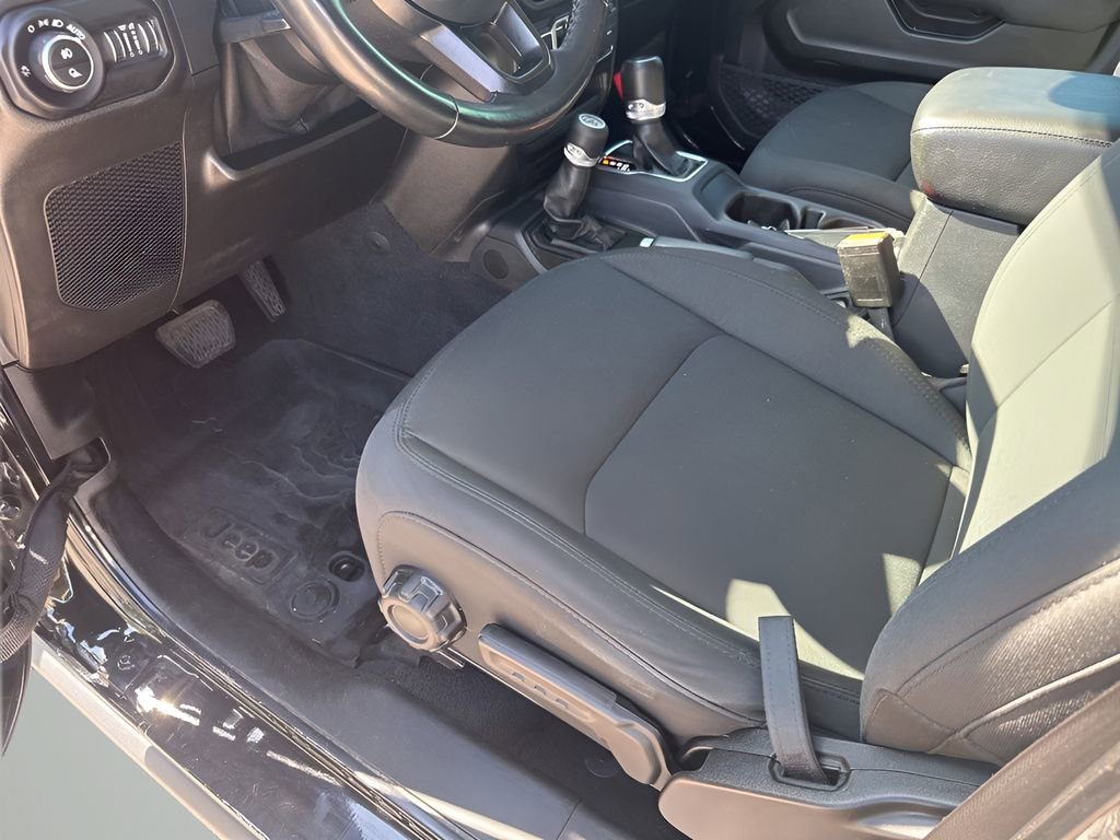 Used 2022 Jeep Gladiator Willys image 27