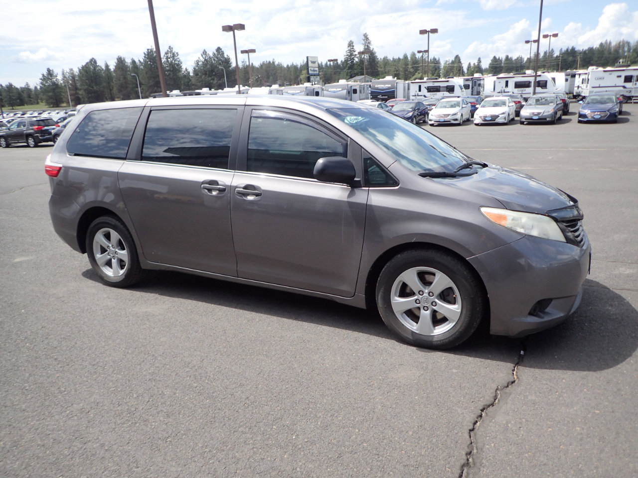 Used 2015 Toyota Sienna L FWD image 7