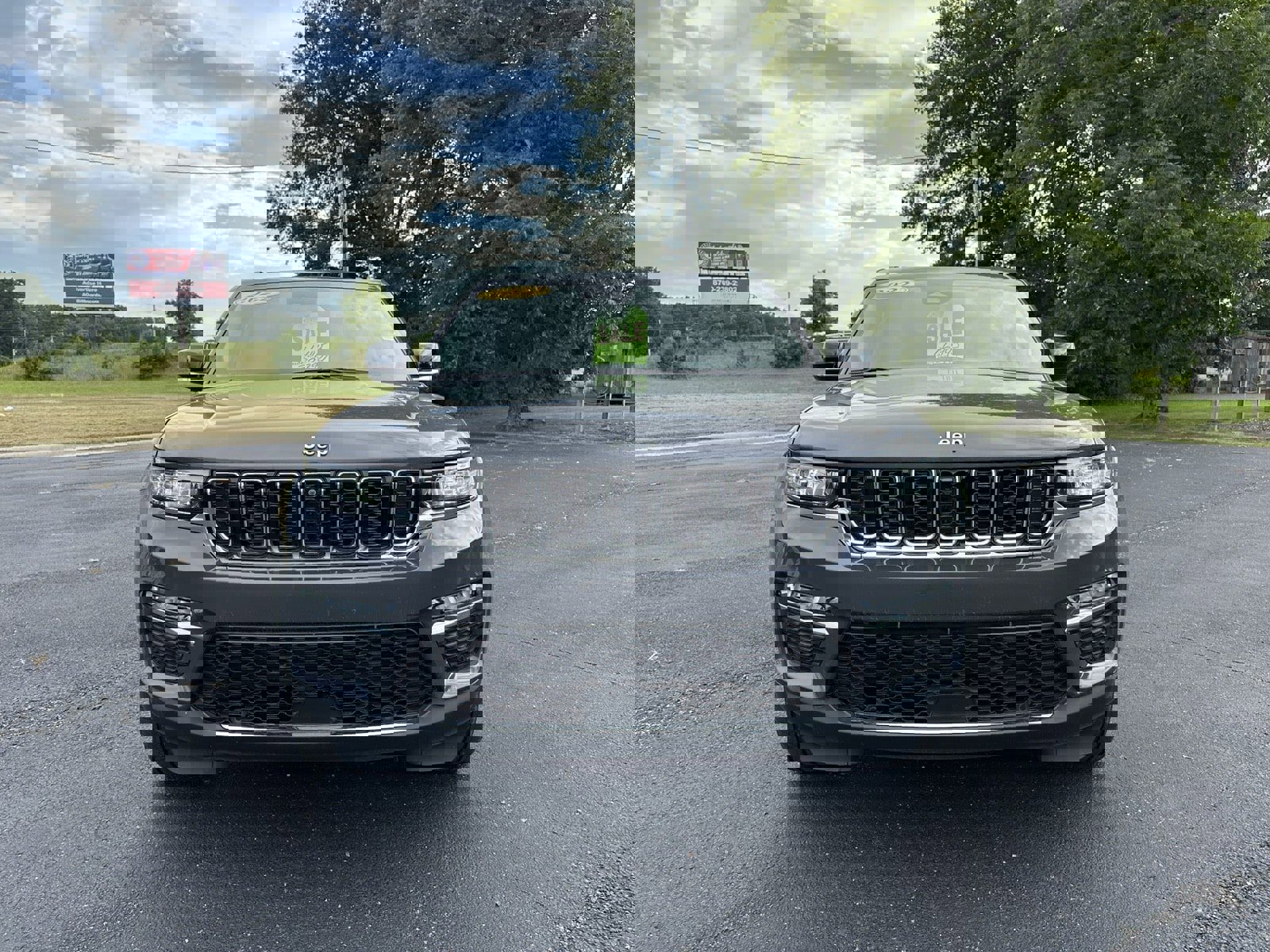 New 2022 Jeep Grand Cherokee Limited 4xe w/ Luxury Tech Group II image 2